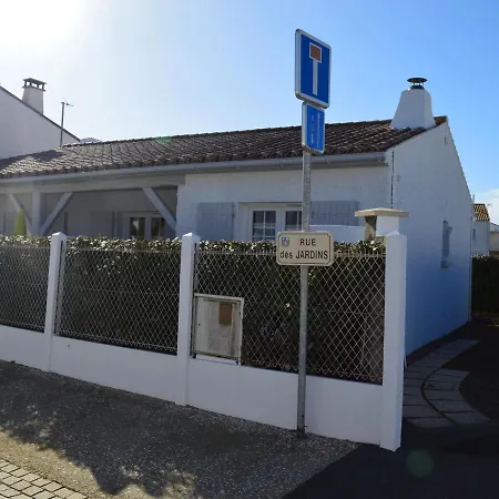 Maison Plain-pied Centre-ville, Proche Plage, Jardin Prive, Parking, Animaux Acceptes - Fr-1-22-251 Holiday home La Tranche-sur-Mer